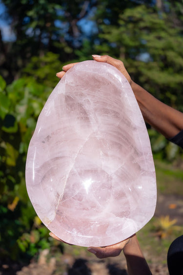 Luxurious Rose Quartz Bowl